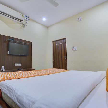 Oyo 7627 Royal Plaza Hotel Hyderabad Eksteriør billede